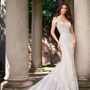 Brand New - Martin Thornburg by Mon Cheri Wedding